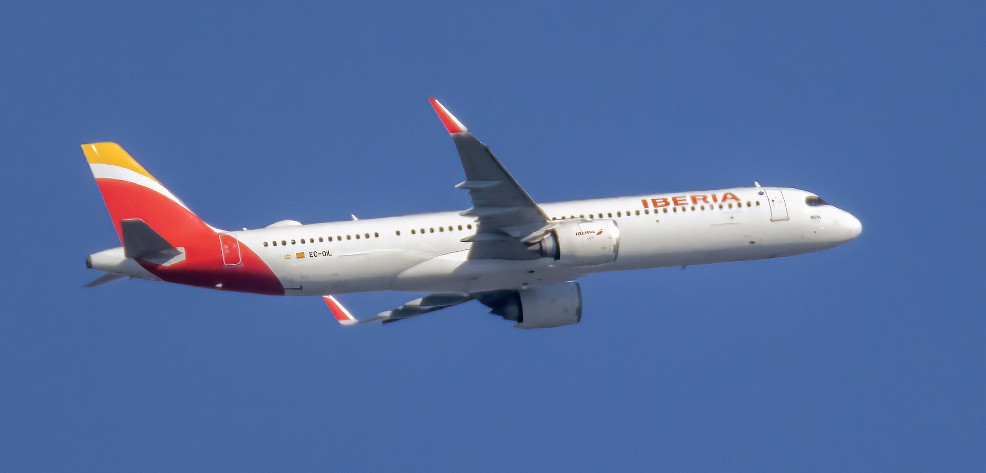 Airbus A321XLR — real photograph